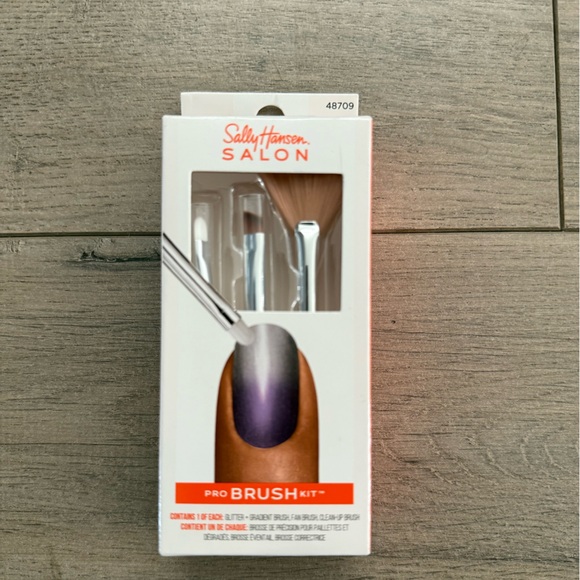 Assorted Nail Kits Collection - Picture 8 of 8